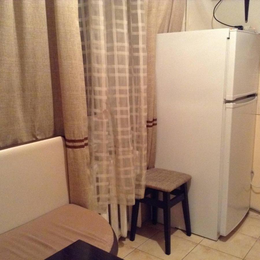 Apartmán Двухкомнатная Возле Гулливера Kyjev Exteriér fotografie
